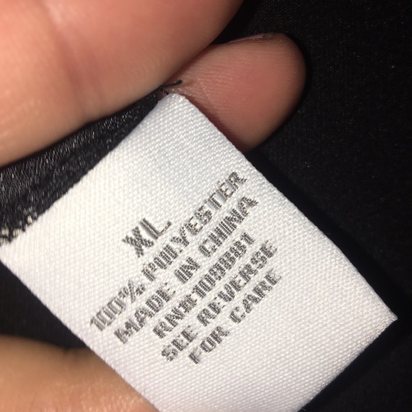 SOLD!FLORAL WRAP BLOUSE XL - Picture 7 of 7